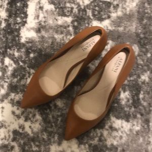 CAMEL PUMPS